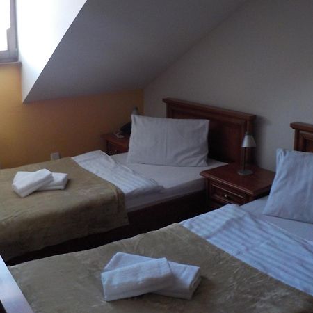 Hotel Krivan Kysucke Nove Mesto المظهر الخارجي الصورة